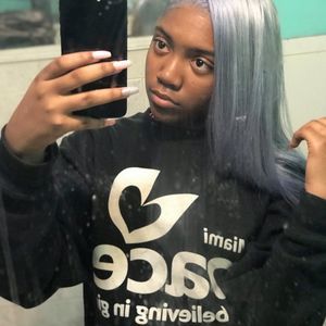 Meet your Posher, Theylove